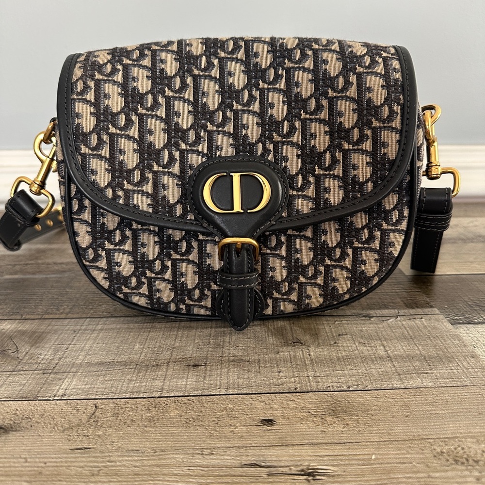 Blue and cream crossbody bag